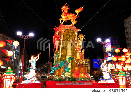 【長崎県】長崎ランタンフェスティバル（中央橋の燈舎） 98831592