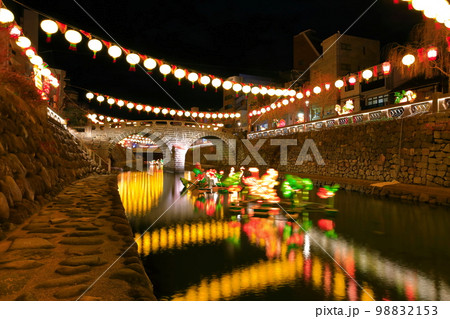 【長崎県】長崎ランタンフェスティバル(眼鏡橋) 【長崎県】長崎ランタンフェスティバル(眼鏡橋) 98832153