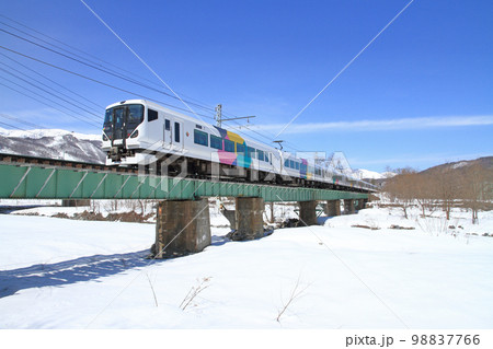 大糸線　冬のE257系 特急あずさ 98837766