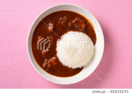 真上から見たポークカレー 98838245