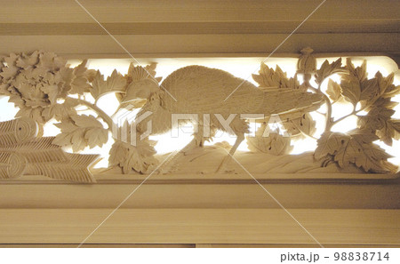 和風住宅の欄間 98838714