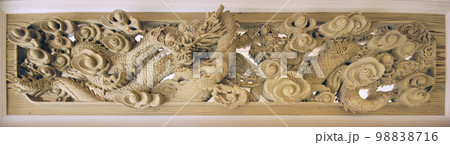 和風住宅の欄間 98838716