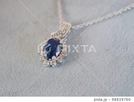 サファイア 宝石のイメージ ネックレス サファイア 宝石のイメージ ネックレス 98839760