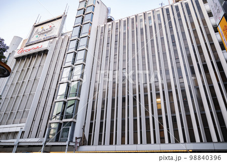 2023年1月31日閉店した渋谷東急本店 98840396