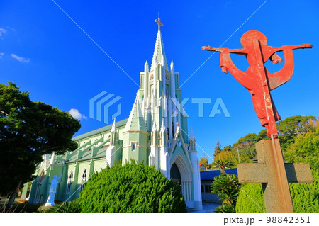 【長崎県】晴天の平戸ザビエル記念教会 【長崎県】晴天の平戸ザビエル記念教会 98842351