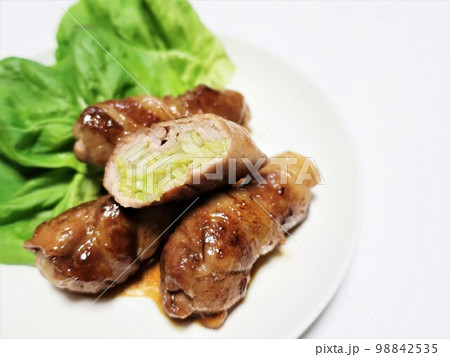 おいしいキャベツの肉巻き おいしいキャベツの肉巻き 98842535