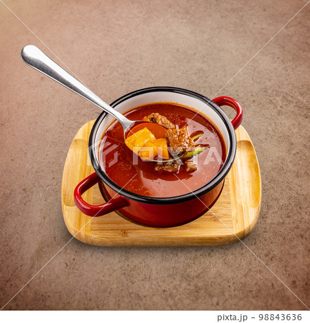 Hungarian goulash soup with paprika 98843636