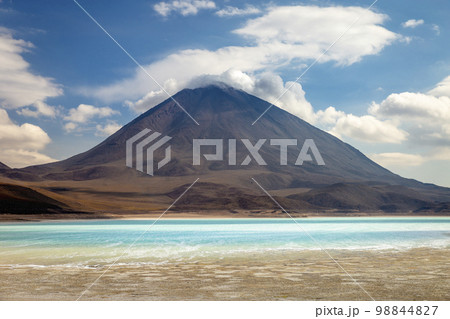 Green Laguna Verde and Licancabur volcano, Bolivia, border with Chilean Atacama 98844827