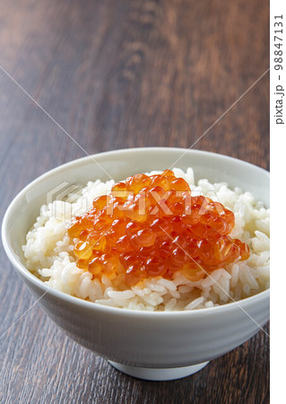 いくら丼 98847131