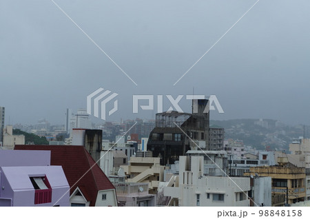 那覇 安里地区の雨 那覇 安里地区の雨 98848158