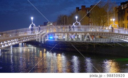 Famous Ha Penny Bridge in Dublin - travel photography 98850920