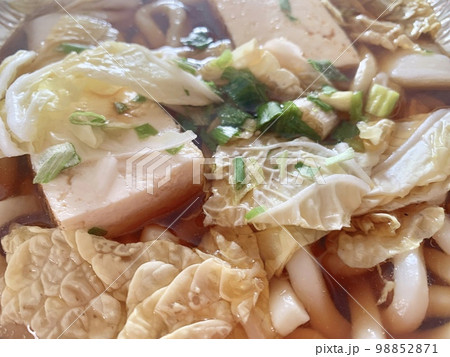 アルミ鍋焼うどん 写真素材 アルミ鍋焼うどん 写真素材 98852871