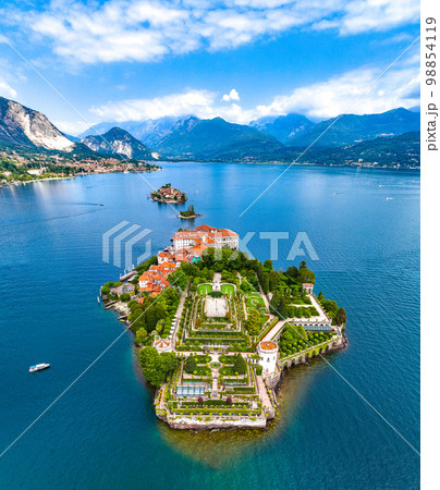 Aerial view of Isola Bella, in Isole Borromee archipelago in Lake Maggiore, Italy 98854119