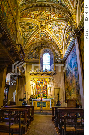Basilica of Santa Maria Maggiore, a major church in the upper town of Bergamo, Northern Italy 98854547