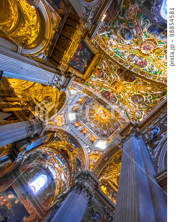 Basilica of Santa Maria Maggiore, a major church in the upper town of Bergamo, Northern Italy 98854581