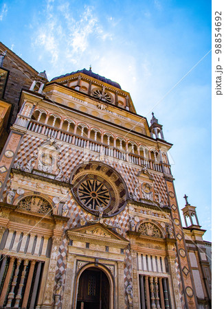 Street view of Bergamo old town, italian city northeast of Milan, in the Lombardy region . 98854692