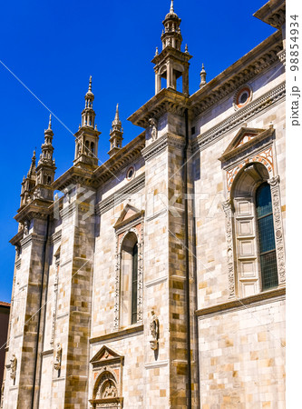 Duomo di Como Cathedral or Cattedrale di Santa Maria Assunta in Como lake, Italy Duomo di Como Cathedral or Cattedrale di Santa Maria Assunta in Como lake, Italy 98854934