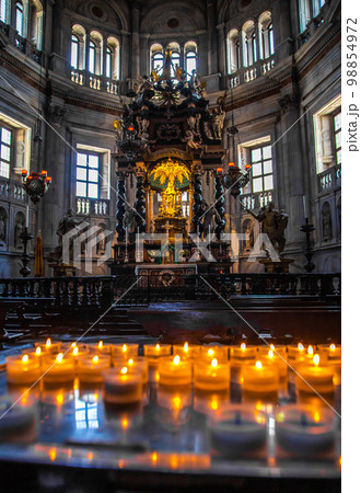 Duomo di Como Cathedral or Cattedrale di Santa Maria Assunta in Como lake, Italy Duomo di Como Cathedral or Cattedrale di Santa Maria Assunta in Como lake, Italy 98854972