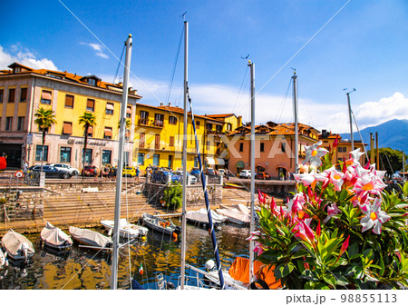 Street view of Menaggio town in lake Como, Lombardy, northern Italy 98855113