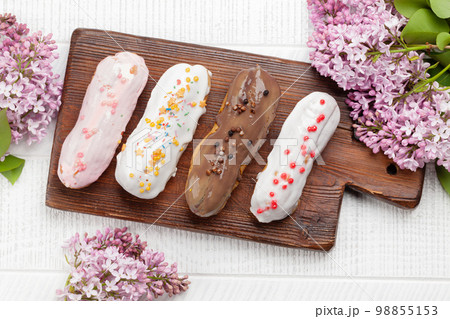 Eclair dessert Eclair dessert 98855153