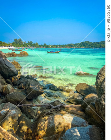 View of Pattaya Beach in Koh Lipe, Satun, Thailand 98855560