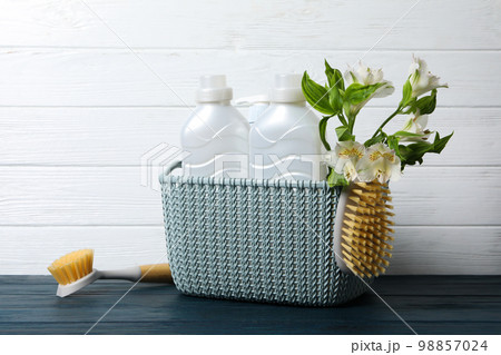 Concept of spring cleaning and house cleaning 98857024