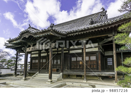 倉敷美観地区　観龍寺　本殿　岡山県倉敷市 98857216