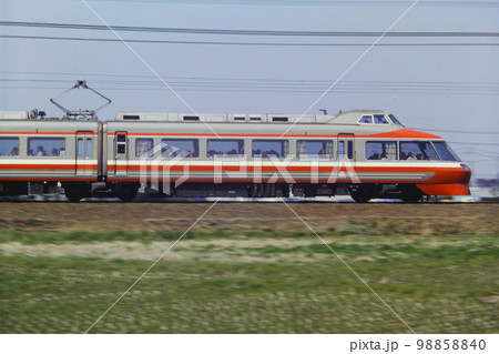 小田急7000形LSE車、7001~、13はこね、海老名→厚木、1982年3月28日、KR 小田急7000形LSE車、7001~、13はこね、海老名→厚木、1982年3月28日、KR 98858840
