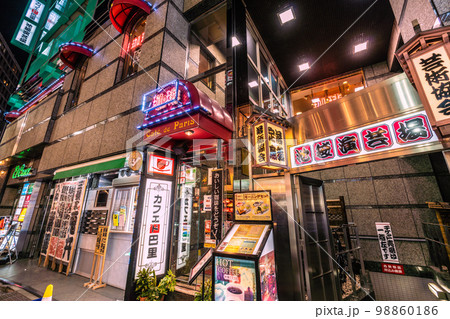 日本の東京都市景観　池袋駅西口・中央通り 西一番街などを望む 98860186