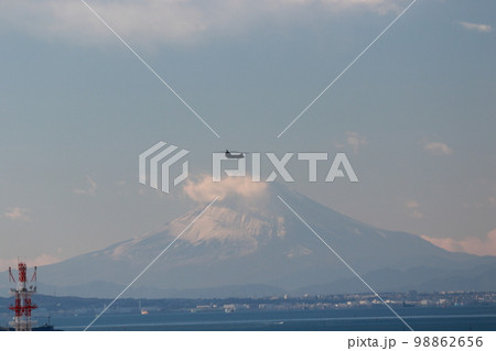 自衛隊機飛行訓練 98862656