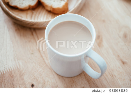 Image photo 98863886