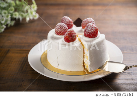 苺のショートケーキ 苺のショートケーキ 98871261