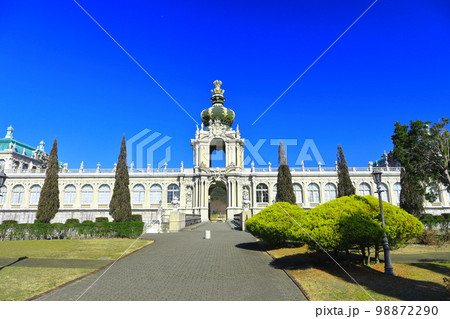 【佐賀県】晴天の有田ポーセリンパーク 98872290