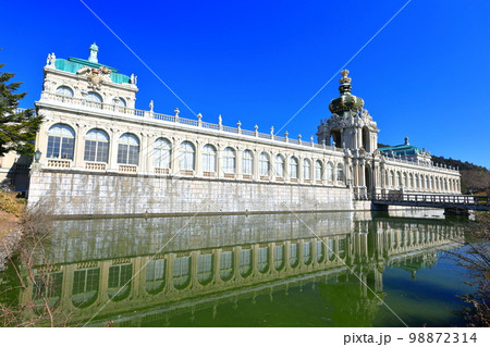 【佐賀県】シンメトリーな有田ポーセリンパーク 【佐賀県】シンメトリーな有田ポーセリンパーク 98872314