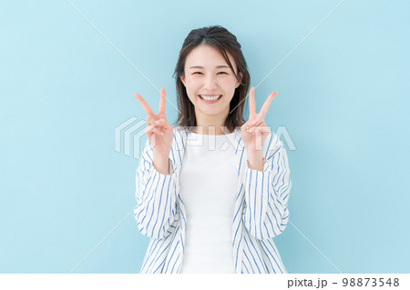 女性 カジュアル ブルーバック ピース 女性 カジュアル ブルーバック ピース 98873548