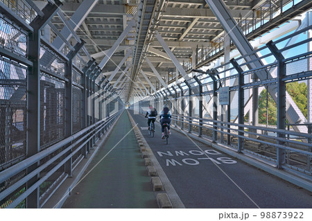 【因島大橋 (歩行者・自転車・原付道)】 広島県尾道市向島町立花 98873922