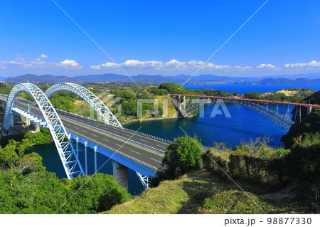 【長崎県】晴天の西海橋と新西海橋（針尾瀬戸） 98877330