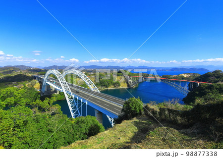 【長崎県】晴天の西海橋と新西海橋（針尾瀬戸） 98877338