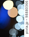 イルミネーションの玉ボケ イルミネーションの玉ボケ 98880366