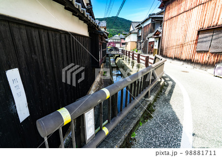 【重要伝統的建造物群保存地区】龍野の街並み　川原町地区の風景5　兵庫県たつの市 98881711
