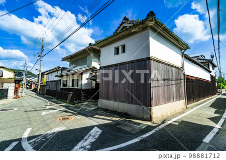【重要伝統的建造物群保存地区】龍野の街並み　川原町地区の風景6　兵庫県たつの市 98881712