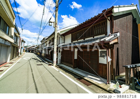 【重要伝統的建造物群保存地区】龍野 本町地区の風景4 兵庫県たつの市 【重要伝統的建造物群保存地区】龍野 本町地区の風景4 兵庫県たつの市 98881718
