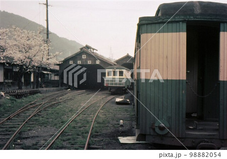 昭和43年　井笠鉄道の春　ローカル線　廃線　岡山県 98882054