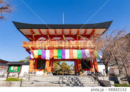 静岡県浜松市　鴨江寺　仁王門 98882132