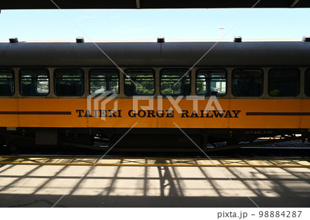 【ダニーデン・ニュージーランド】タイエリ峡谷鉄道 98884287