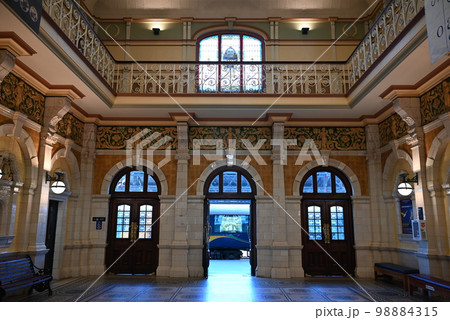 【ダニーデン・ニュージーランド】ダニーデン駅舎 98884315