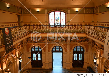 【ダニーデン・ニュージーランド】ダニーデン駅舎 98884317