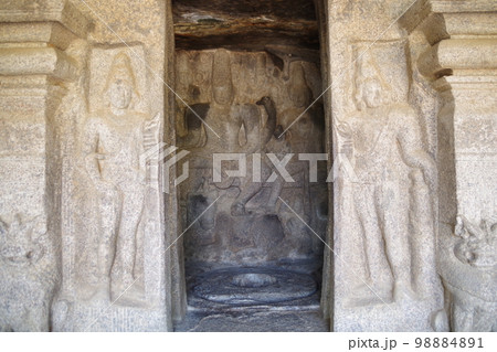 インド 世界遺産マハーバリプラムの建造物群 インド 世界遺産マハーバリプラムの建造物群 98884891