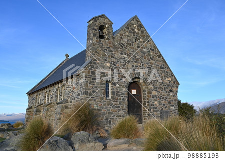【ニュージーランド　レイク・テカポ】善き羊飼いの教会 98885193