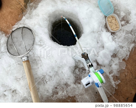 ワカサギ釣り 98885654